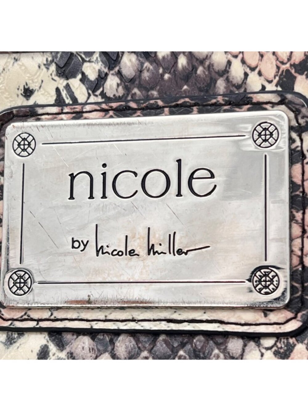 Nicole By Nicole Miller Snakeskin Print Crossbody Bag Chain Strap Zips & Snaps - Picture 9 of 12